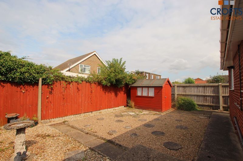 3 bed detached bungalow for sale in Station Road, Habrough, Immingham DN40, £190,000