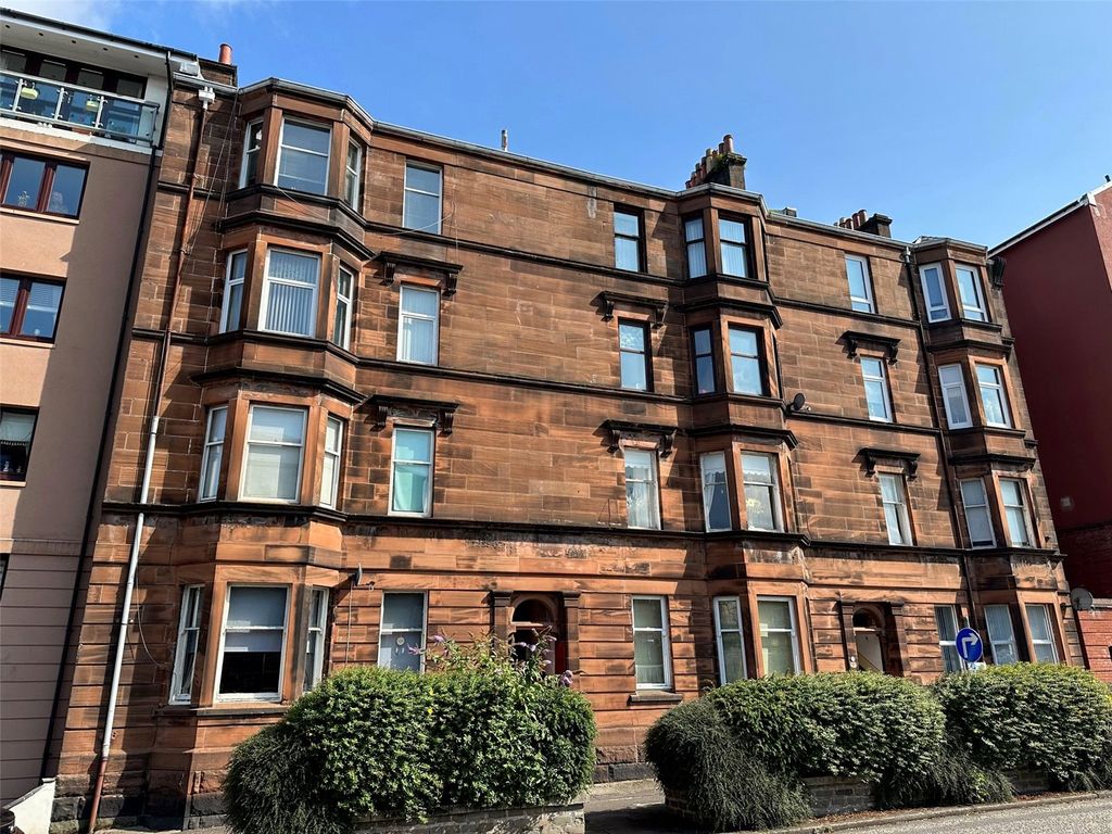 1 bed flat for sale in Houston Street, Greenock, Inverclyde PA16, £40,000