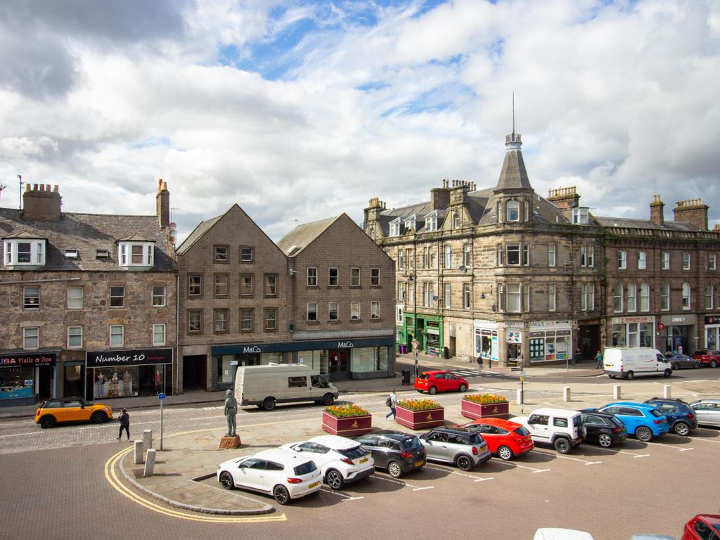 2 bed flat for sale in High Street, Montrose DD10, £65,000