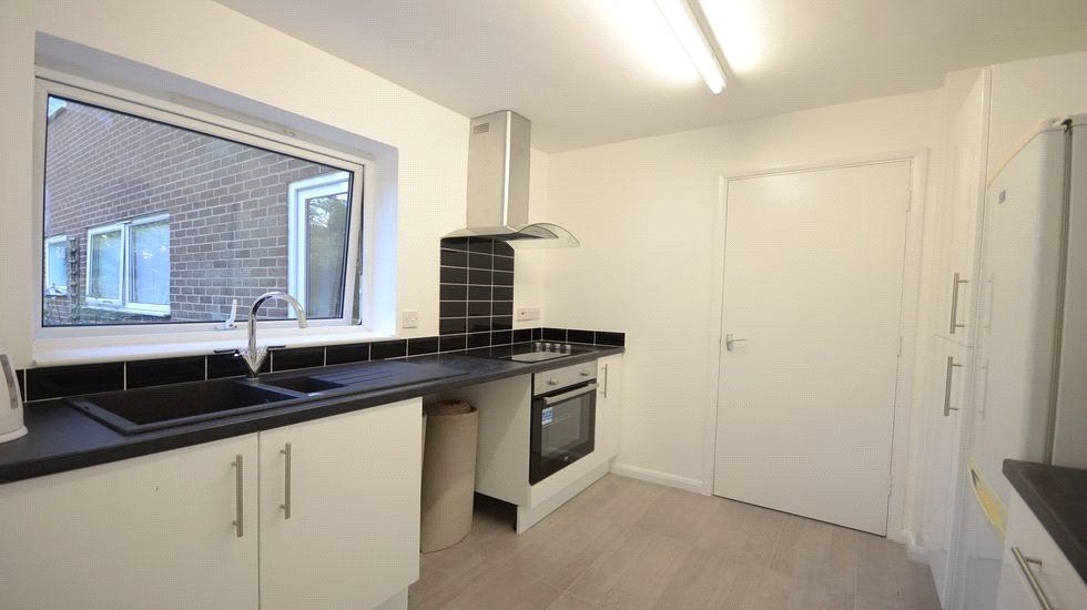 2 bed flat for sale in Southlake Court, Woodley, Reading RG5, £250,000