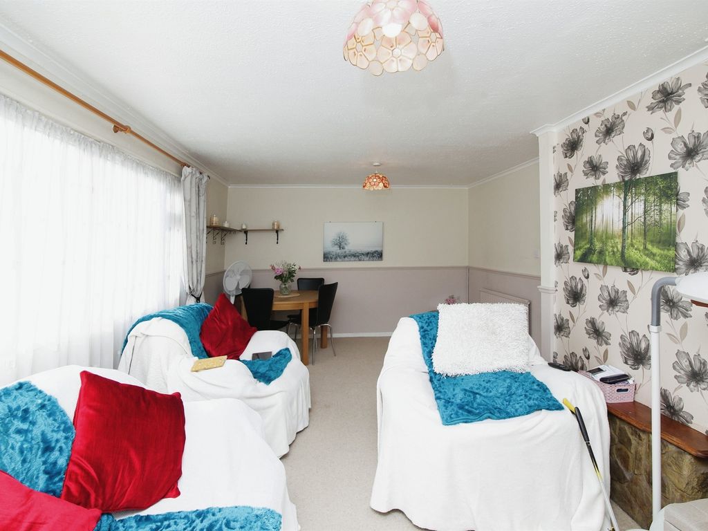 3 bed terraced house for sale in Buarth Y Capel, Ynysybwl, Pontypridd CF37, £130,000