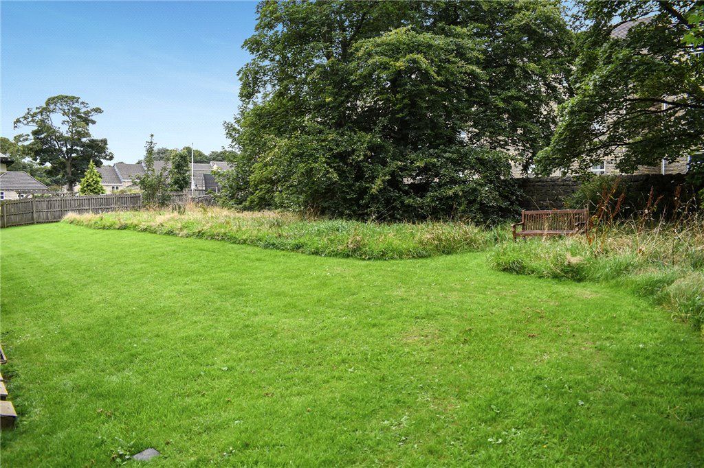 2 bed flat for sale in Odile Mews, Bingley, West Yorkshire BD16, £135,000
