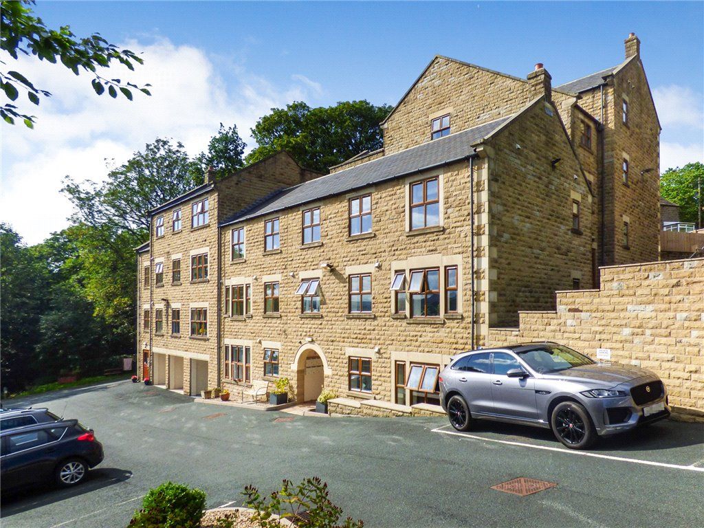 1 bed flat for sale in Banks Lane, Riddlesden, Keighley, West Yorkshire BD20, £105,000