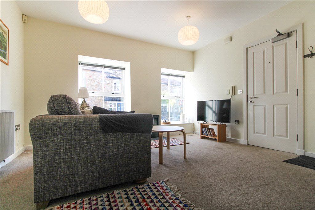 1 bed flat for sale in Raikes Road, Skipton, North Yorkshire BD23, £120,000