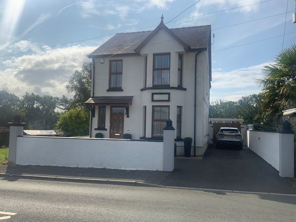 4 bed detached house for sale in Dyffryn Road, Ammanford SA18, £337,000