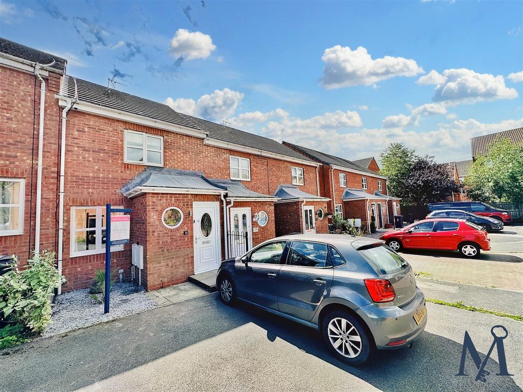 2 bed town house for sale in Kay Close, Coalville LE67, £175,000