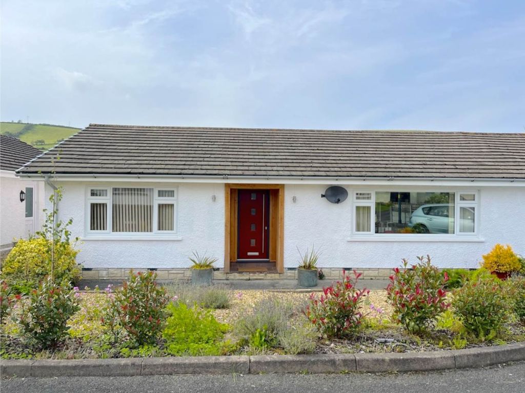 2 bed bungalow for sale in Ger Y Llan, Penrhyncoch, Aberystwyth SY23, £310,000