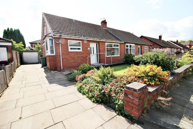 2 bed bungalow for sale in Moss Bank Close, Astley Bridge, Bolton BL1, £200,000