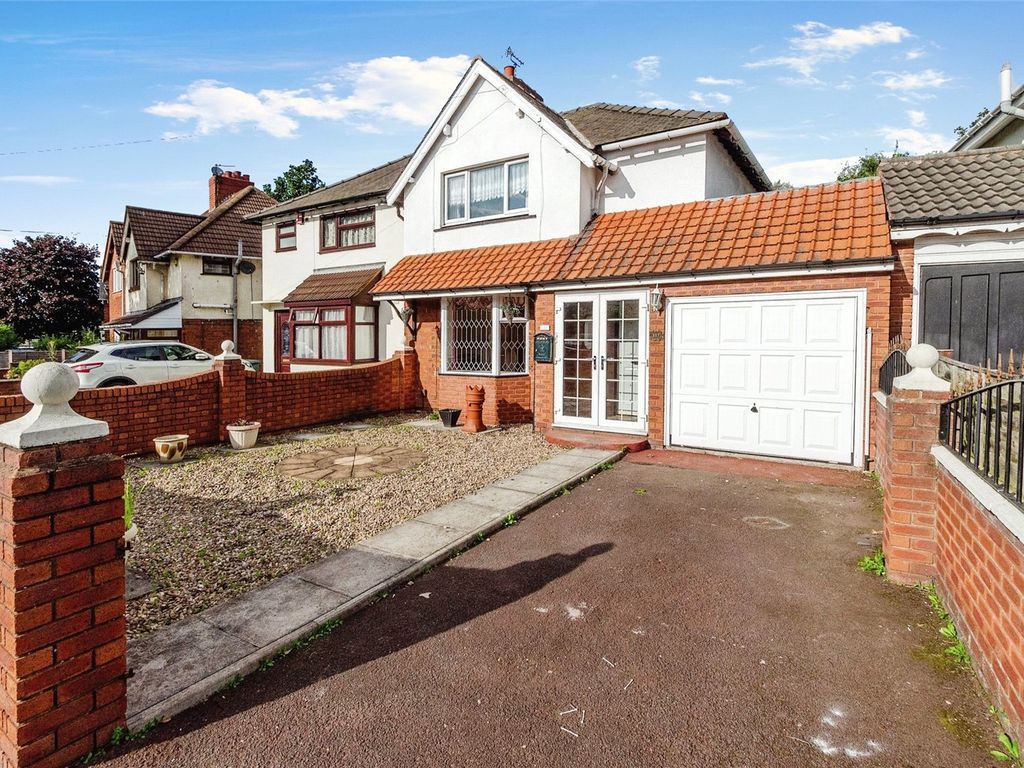2 bed semi-detached house for sale in Alumwell Road, Walsall WS2, £180,000
