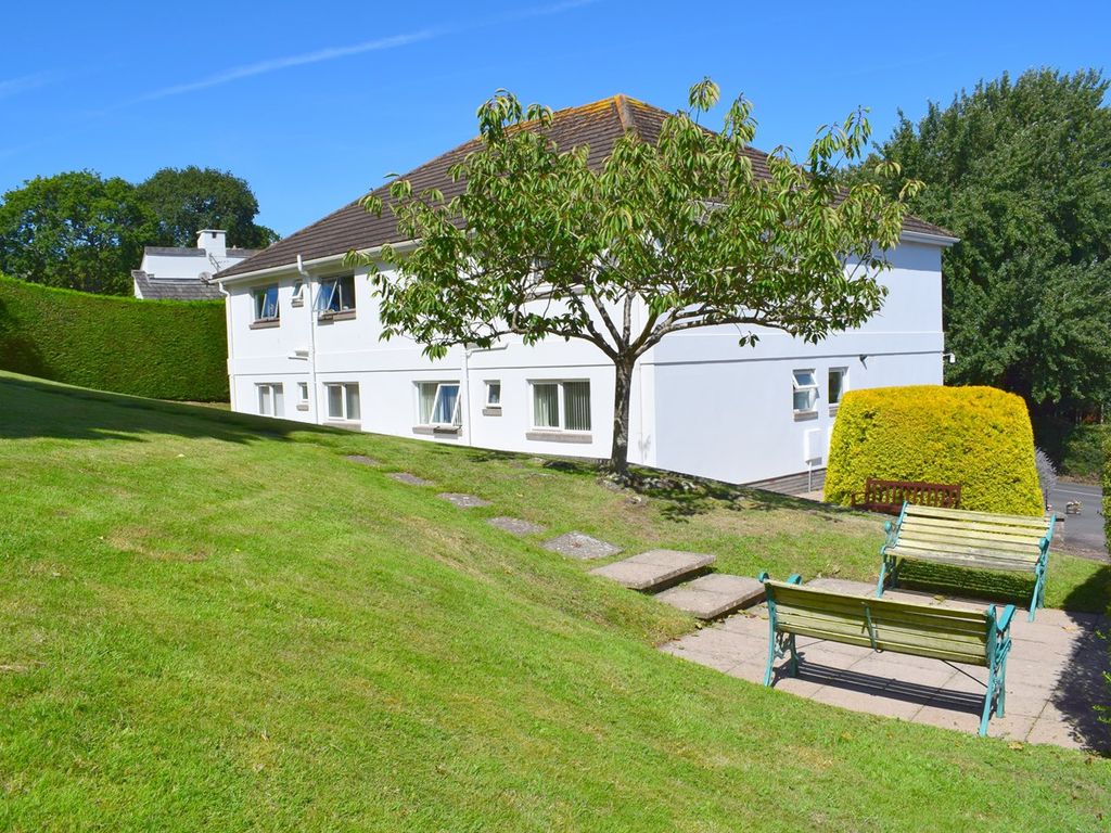 2 bed flat for sale in West Hill Gardens, West Hill, Budleigh Salterton EX9, £275,000
