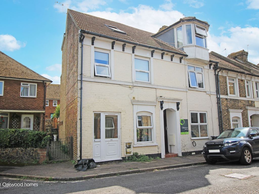 3 bed end terrace house for sale in Alma Road, Margate CT9, £260,000