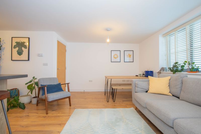2 bed flat for sale in Fishponds Road, Fishponds, Bristol BS16, £239,950