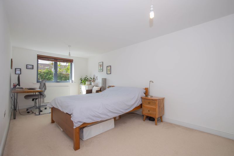2 bed flat for sale in Fishponds Road, Fishponds, Bristol BS16, £239,950