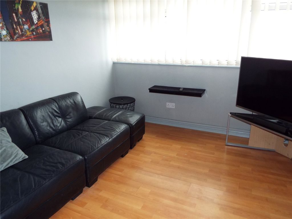 1 bed flat for sale in Blythe Road, Coleshill, Birmingham, Warwickshire B46, £110,000