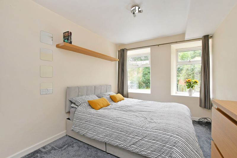 1 bed flat for sale in Chesterfield Road, Dronfield S18, £90,000