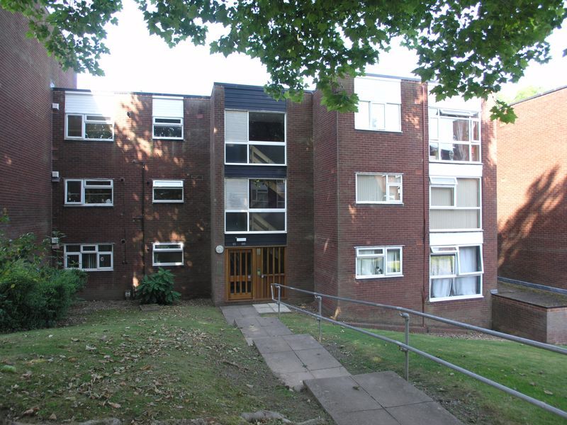1 bed flat for sale in Crimmond Rise, Halesowen B63, £95,000