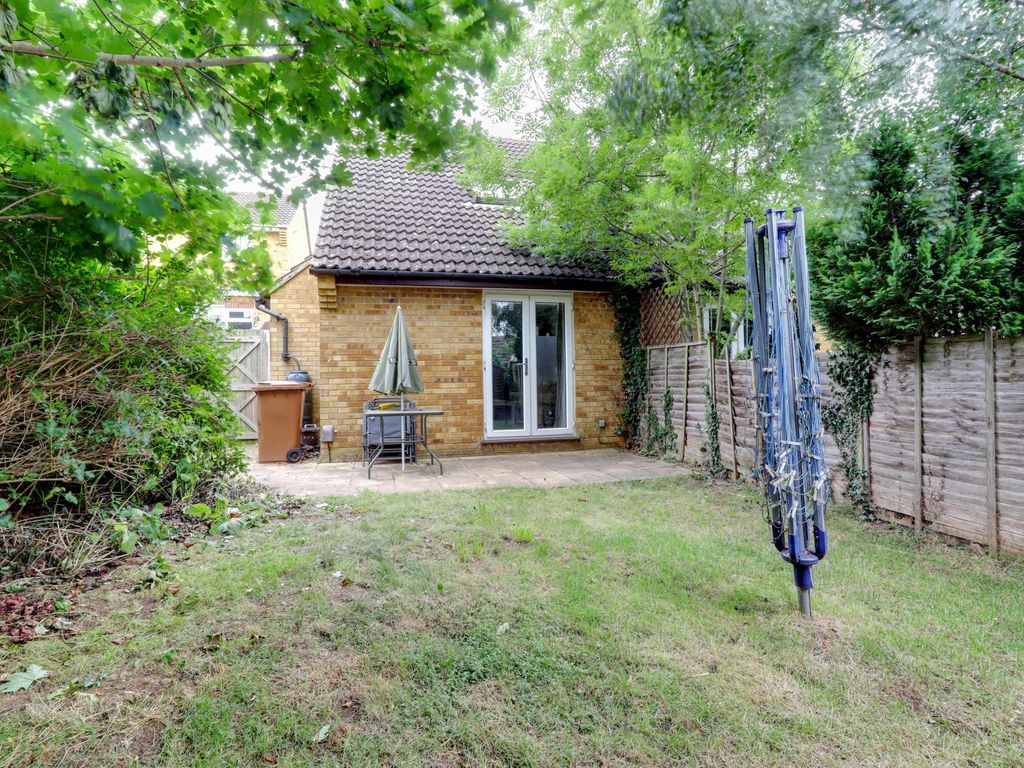 1 bed terraced house for sale in Fylingdale, Kingsthorpe, Northampton NN2, £150,000