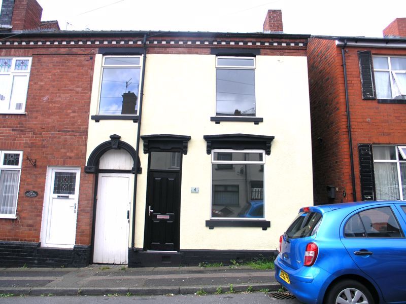 3 bed terraced house for sale in Mace Street, Cradley Heath B64, £160,000