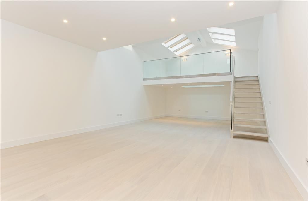 Commercial property for sale in Mill Lofts, County Street, London SE1, £1,495,000