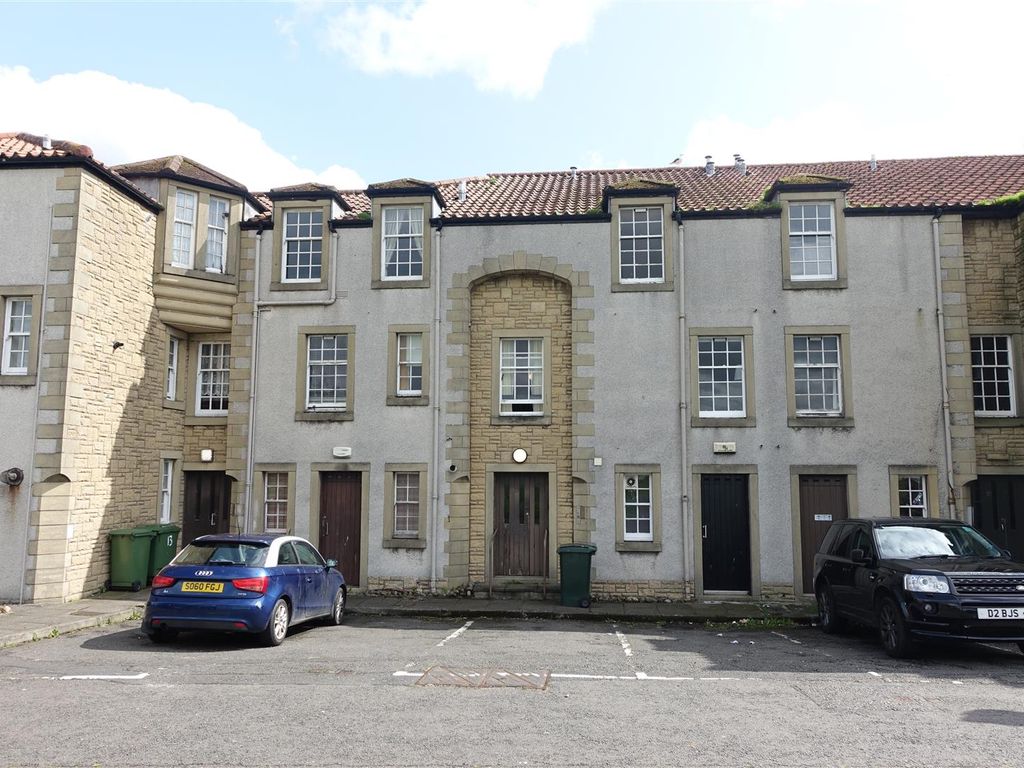 1 bed flat for sale in Waggon Road, Bo'ness EH51, £65,000