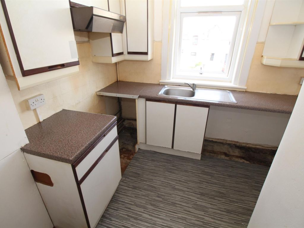 2 bed flat for sale in Dunlop Street, Greenock PA16, £79,000