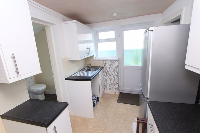 1 bed flat for sale in Penrhyn Avenue, Rhos On Sea, Colwyn Bay LL28, £114,950