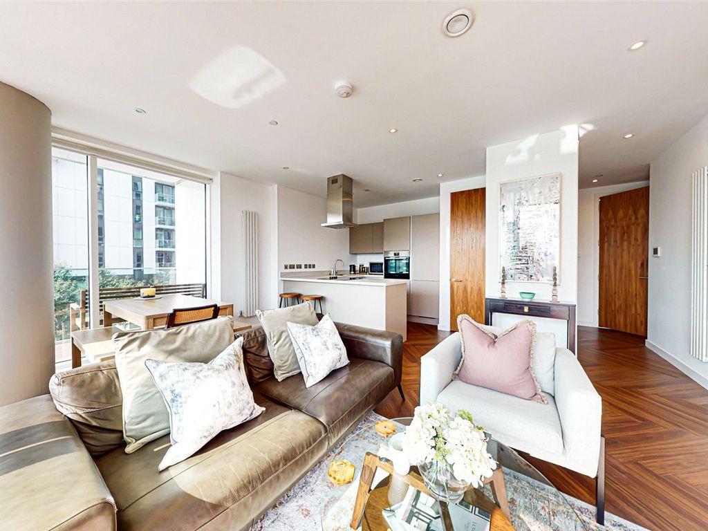2 bed flat for sale in Lightbox, Media City M50, £330,000