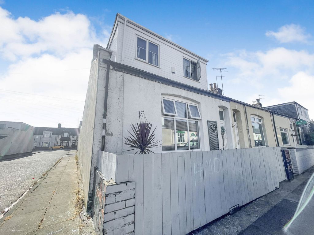 3 bed semi-detached house for sale in Tower Street West, Sunderland SR2, £40,000