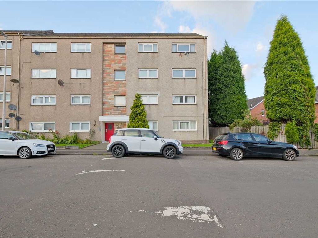 2 bed flat for sale in Holyrood Street, Hamilton ML3, £49,995