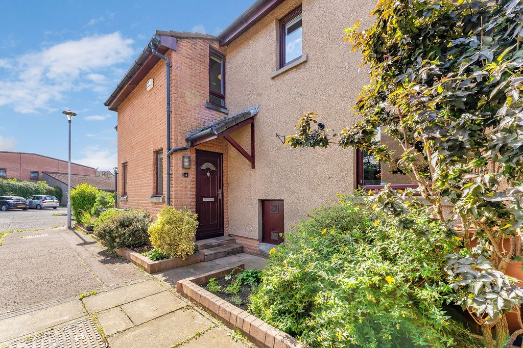 3 bed terraced house for sale in Bleachfield, Bonnington, Edinburgh EH6, £325,000