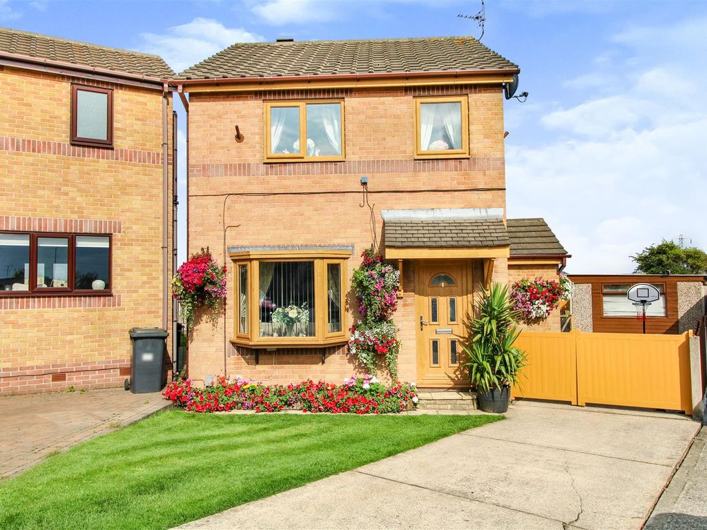 3 bed detached house for sale in Fenton Fields, Kimberworth, Rotherham S61, £225,000
