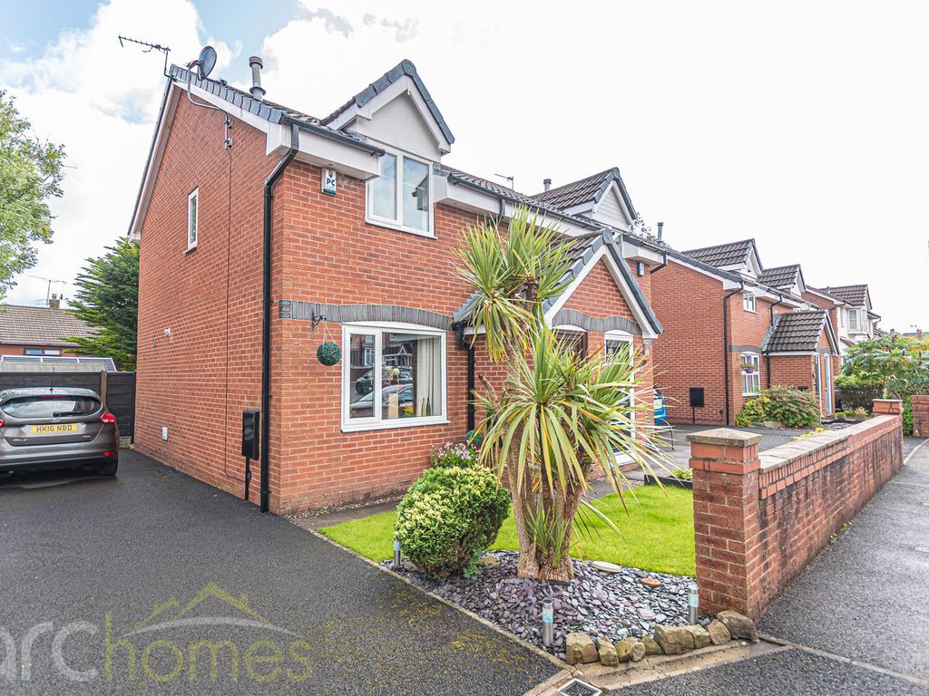 2 bed semi-detached house for sale in Closes Farm, Bolton BL3, £170,000