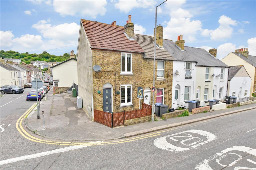 2 bed end terrace house for sale in Tower Street, Dover, Kent CT17, £200,000