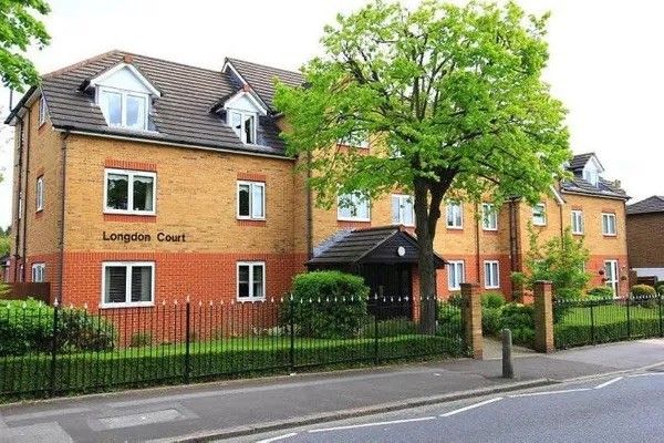 1 bed flat for sale in 35 Junction Road, Romford, Essex RM1, £170,000