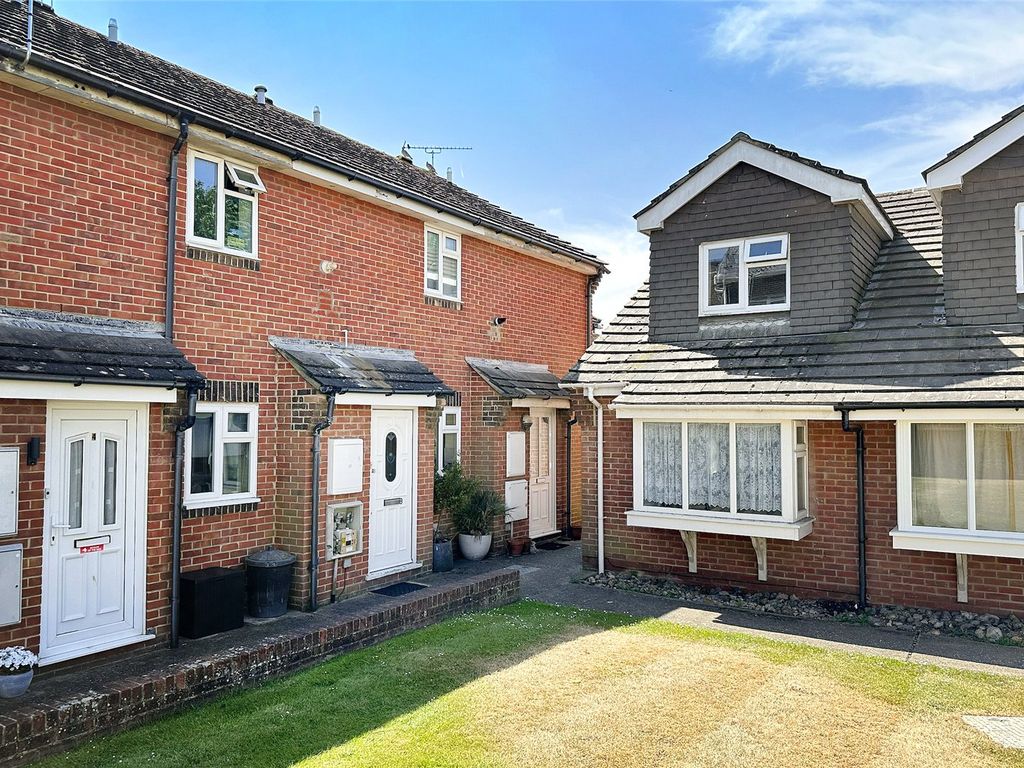 2 bed terraced house for sale in River Road, Littlehampton, West Sussex BN17, £200,000