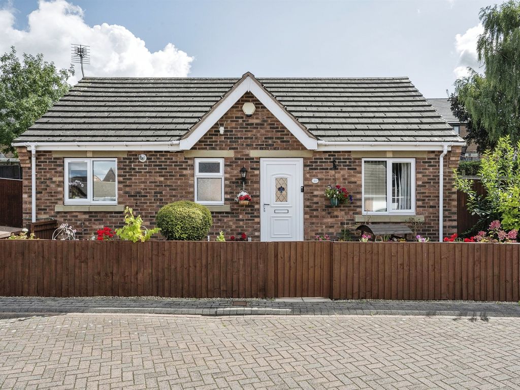2 bed detached bungalow for sale in Thornwood Court, Thurnscoe, Rotherham S63, £170,000