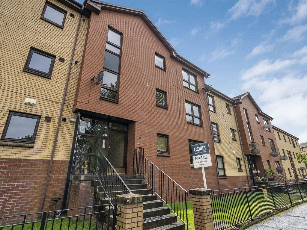 2 bed flat for sale in Hopehill Gardens, Glasgow G20, £127,500