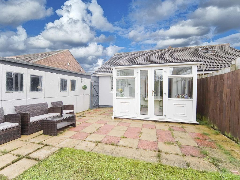 2 bed bungalow for sale in Castleton Road, Seaton Carew, Hartlepool TS25, £165,000