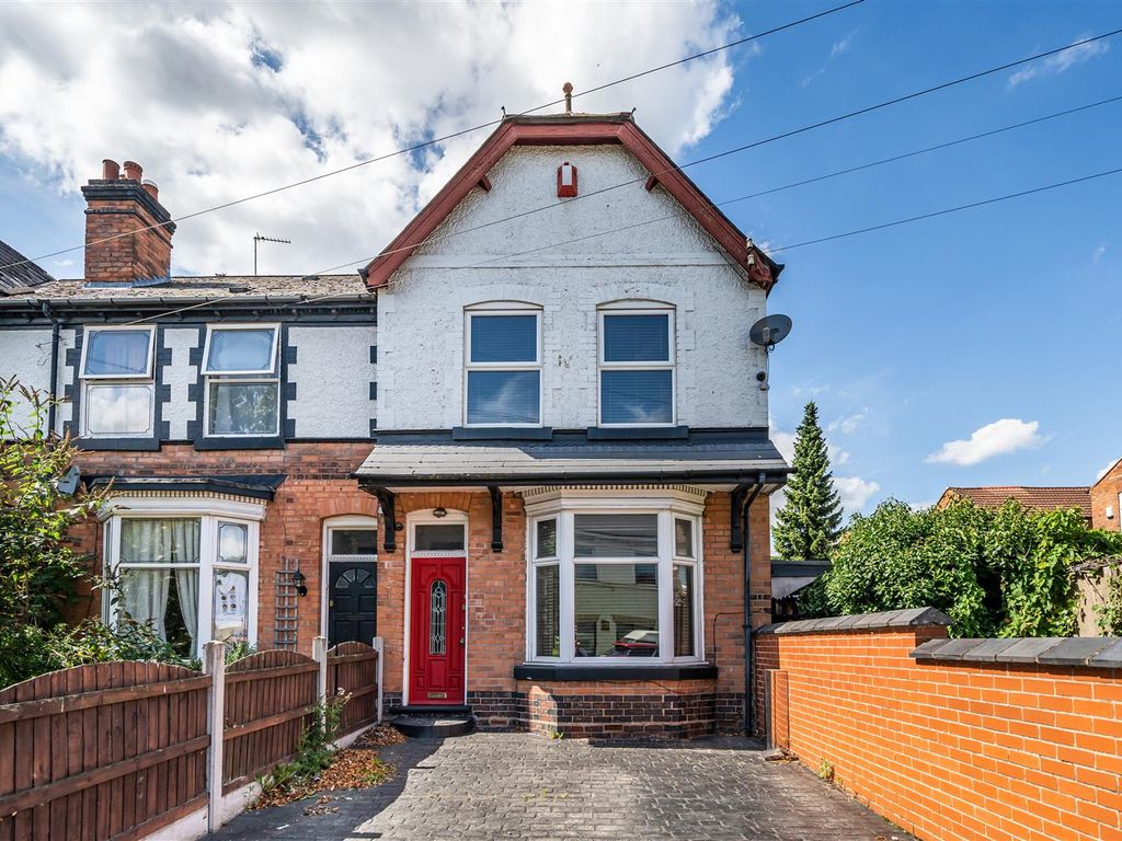 4 bed end terrace house for sale in Broad Road, Acocks Green, Birmingham B27, £310,000