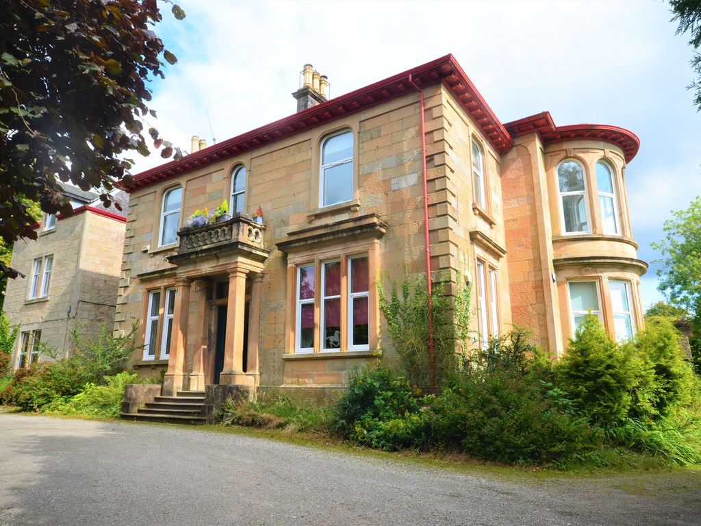 3 bed flat for sale in Sinclair Street, Helensburgh, Argyll And Bute G84, £130,000