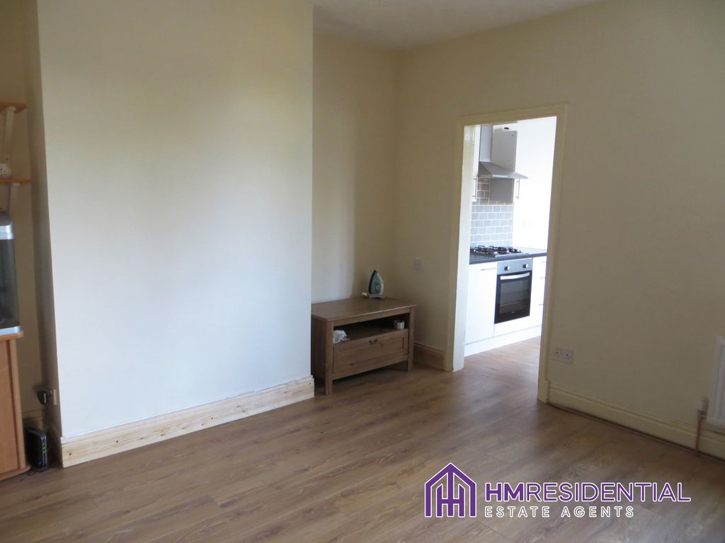 3 bed flat for sale in Castleside Road, Newcastle Upon Tyne NE15, £80,000