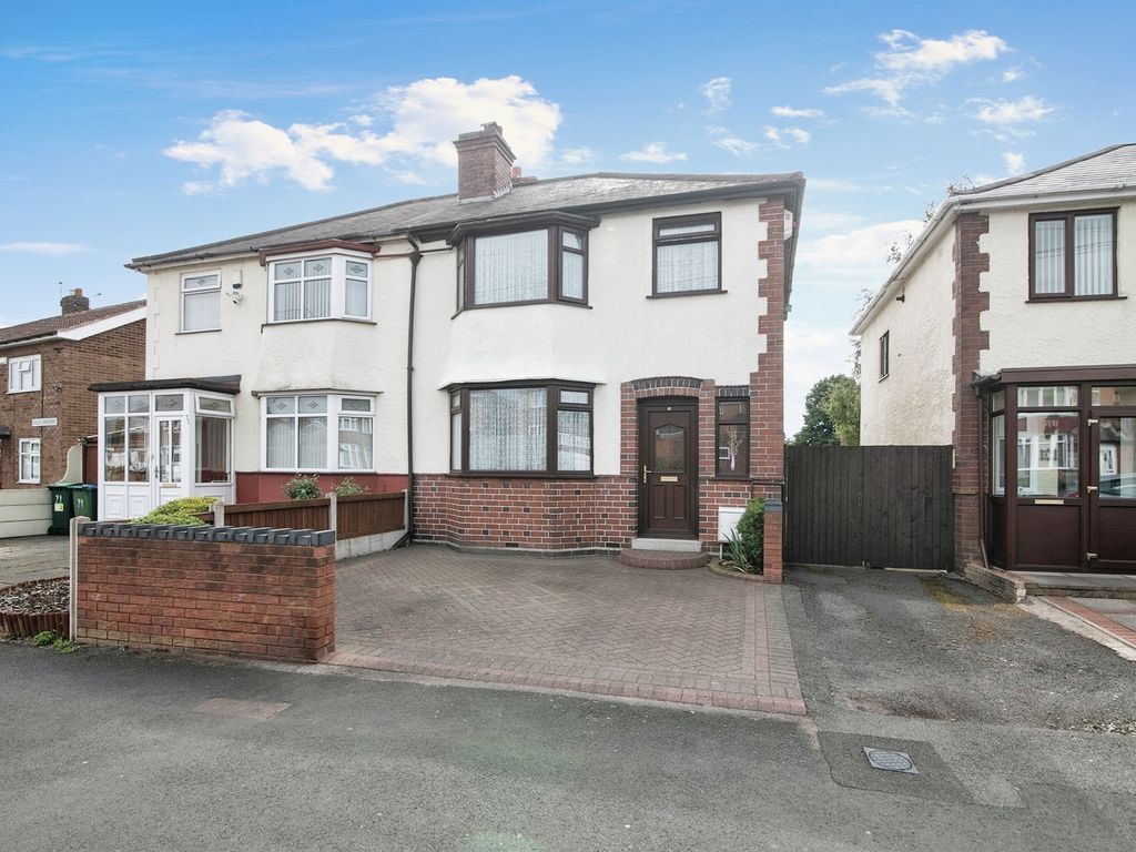 3 bed semi-detached house for sale in Coles Lane, West Bromwich B71, £240,000