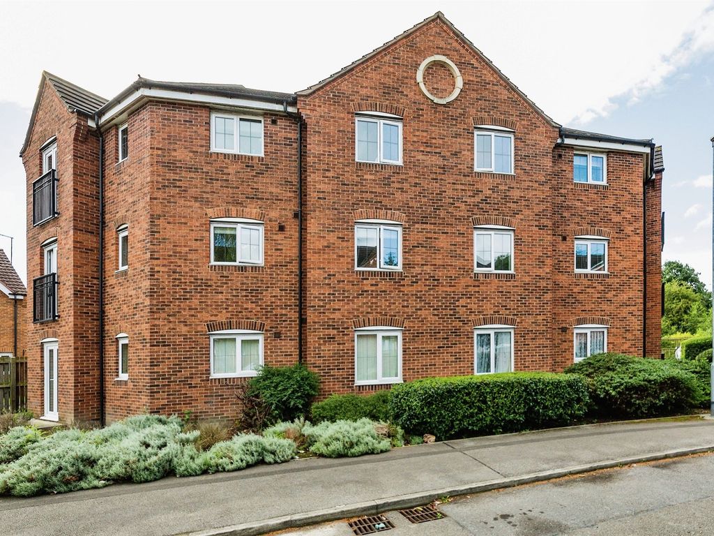 2 bed flat for sale in Kingfisher Drive, Wombwell, Barnsley S73, £70,000