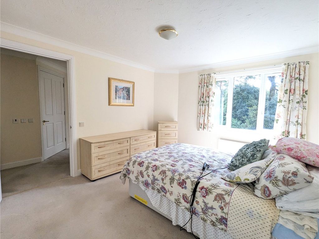 2 bed flat for sale in 37 Lindsay Road, Branksome Park BH13, £240,000