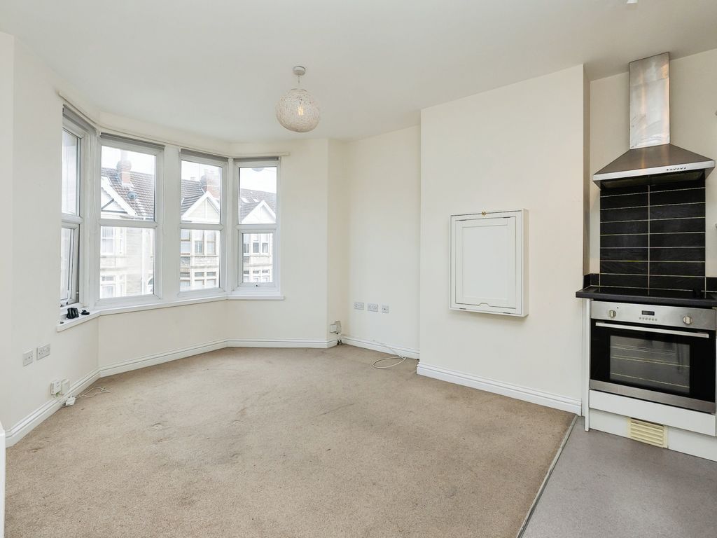 2 bed flat for sale in Wick Road, Brislington, Bristol BS4, £196,000