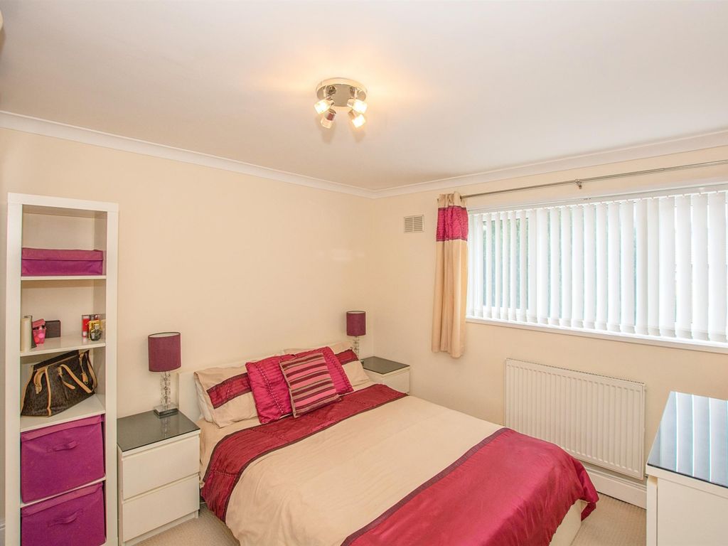 3 bed detached house for sale in Dickens Avenue, Llanrumney, Cardiff CF3, £240,000