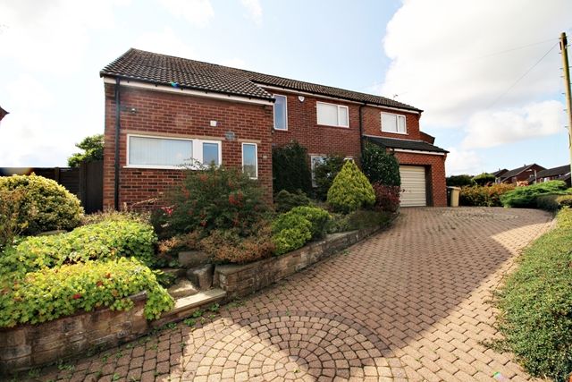 4 bed detached house for sale in Nightingale Road, Blackrod BL6, £325,000