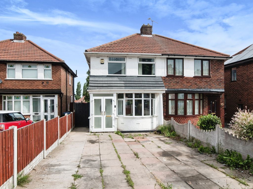 2 bed semi-detached house for sale in Aston Road, Oldbury B69, £160,000