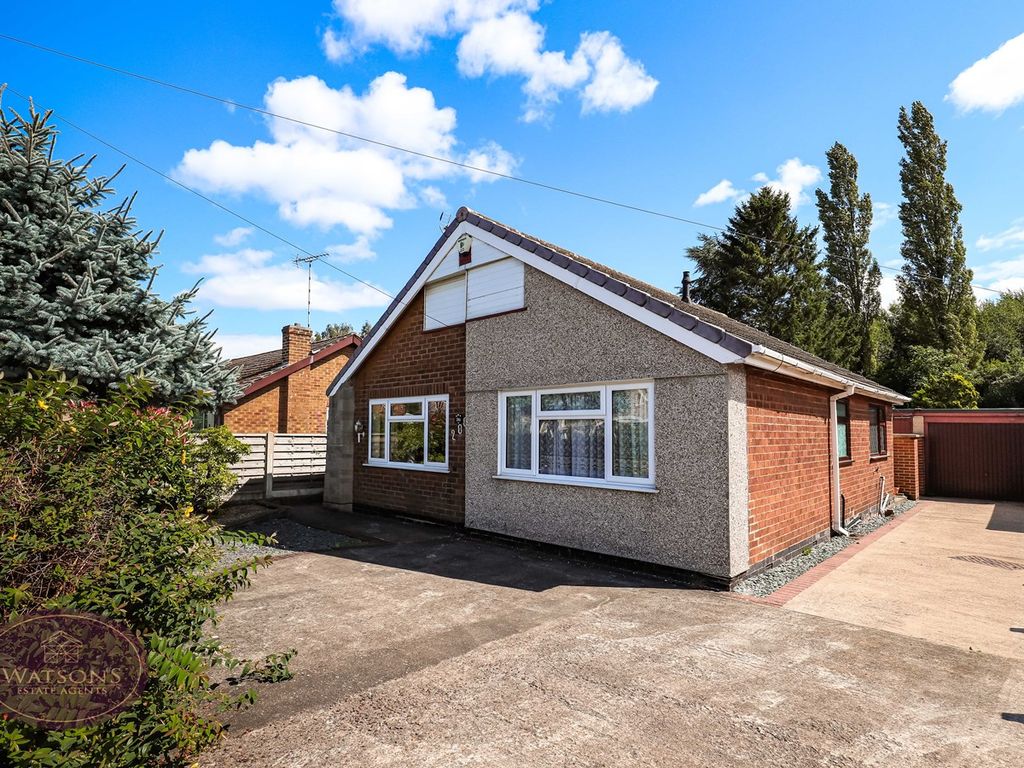 2 bed detached bungalow for sale in Main Road, Westwood, Nottingham NG16, £190,000
