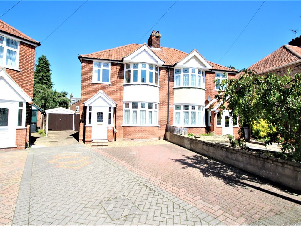 3 bed semi-detached house for sale in St Aubyns Road, Ipswich IP4, £325,000
